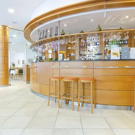 汉格斯特水上浴场酒店