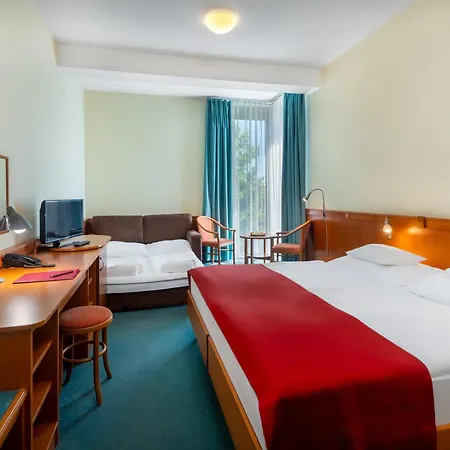 Отель Hunguest Aqua Sol 3*